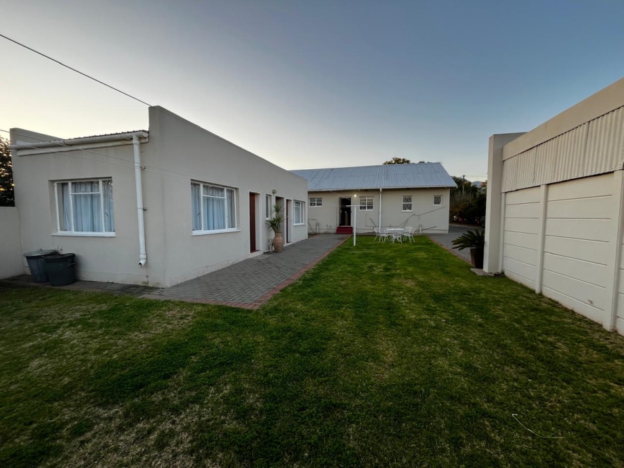 3 Bedroom Property for Sale in Rouxpark Western Cape